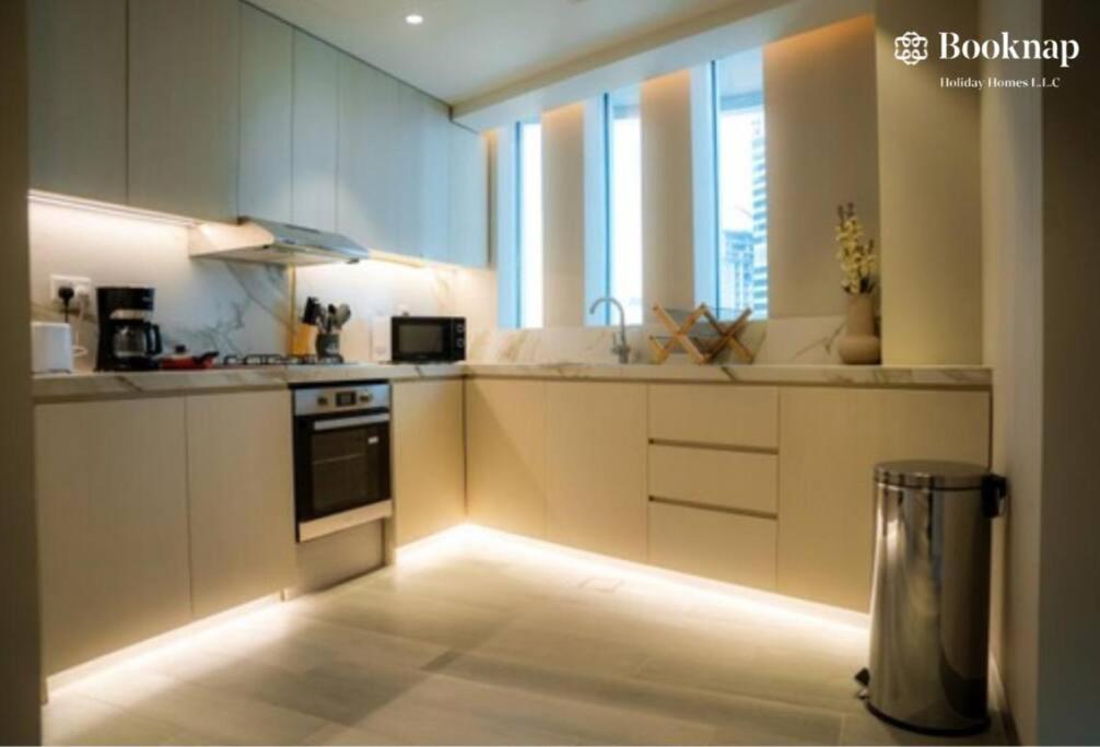 Apartment Cozy & Stylish 1 Bhk At Marina Star